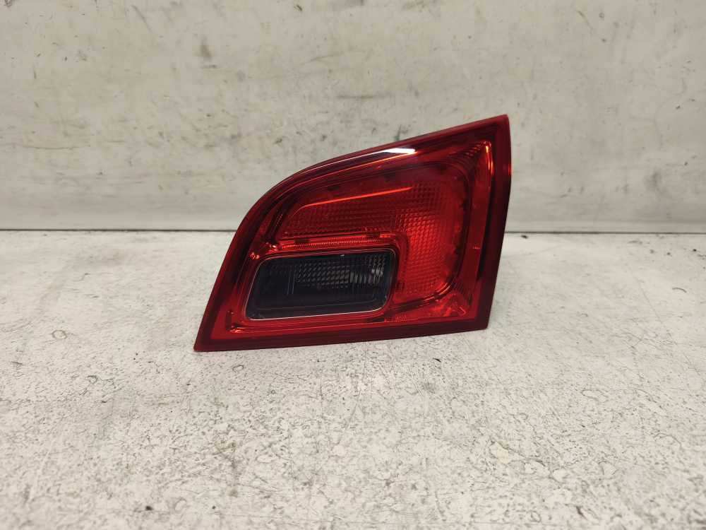 FEU ARRIERE DROIT OPEL - Vue 1